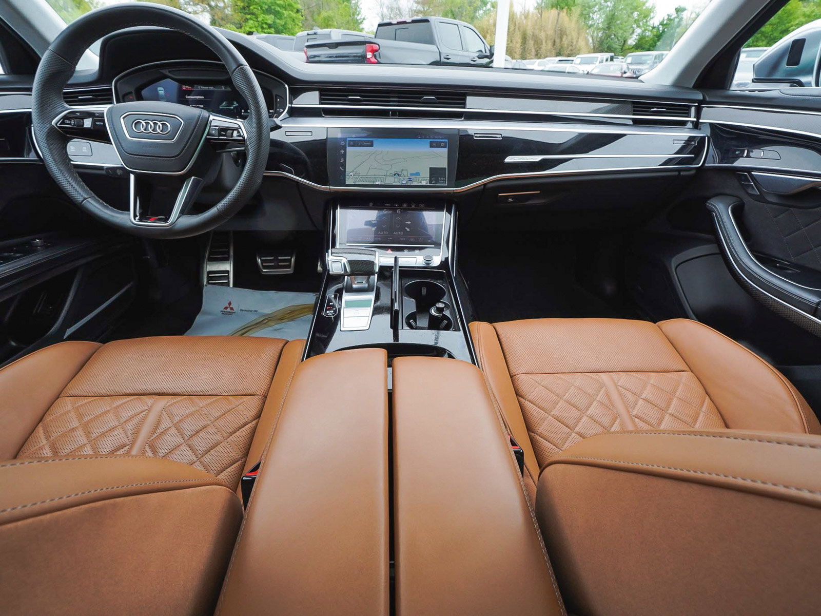 Used 2023 Audi S8 w/ S8 Comfort Plus Package AWD/4WD image 36