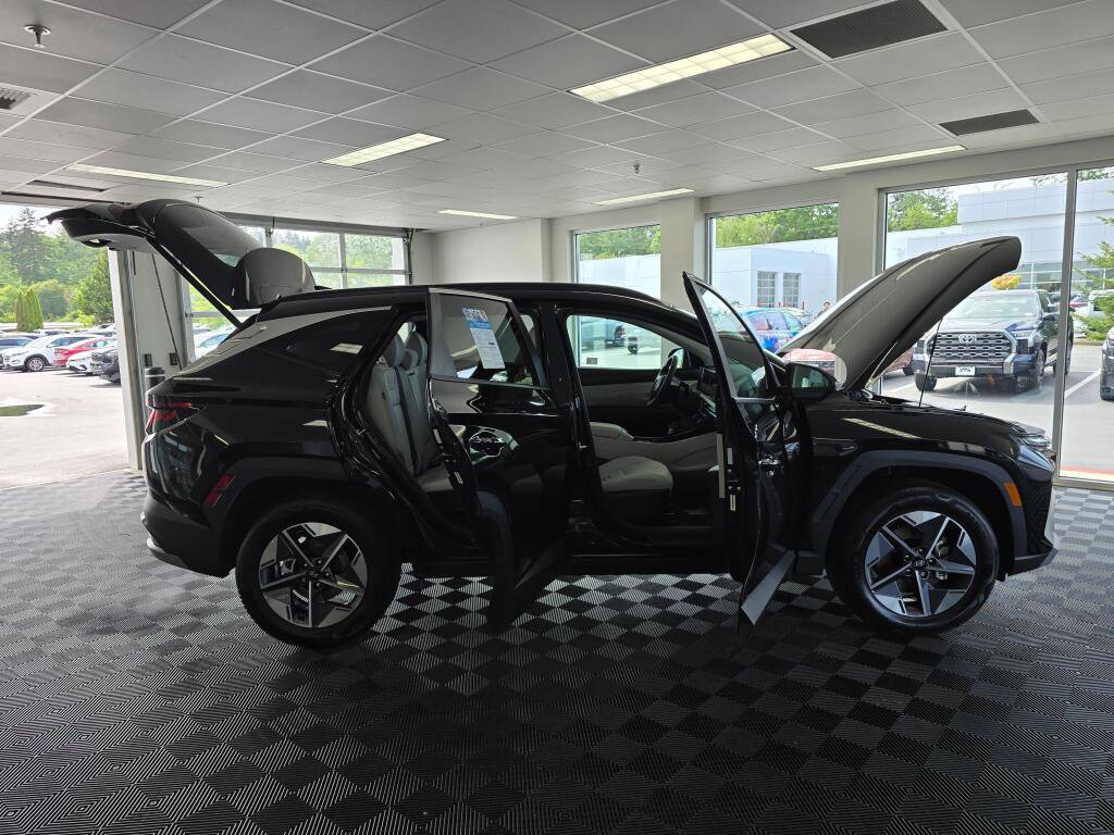 Used 2025 Hyundai Tucson SEL AWD/4WD image 17