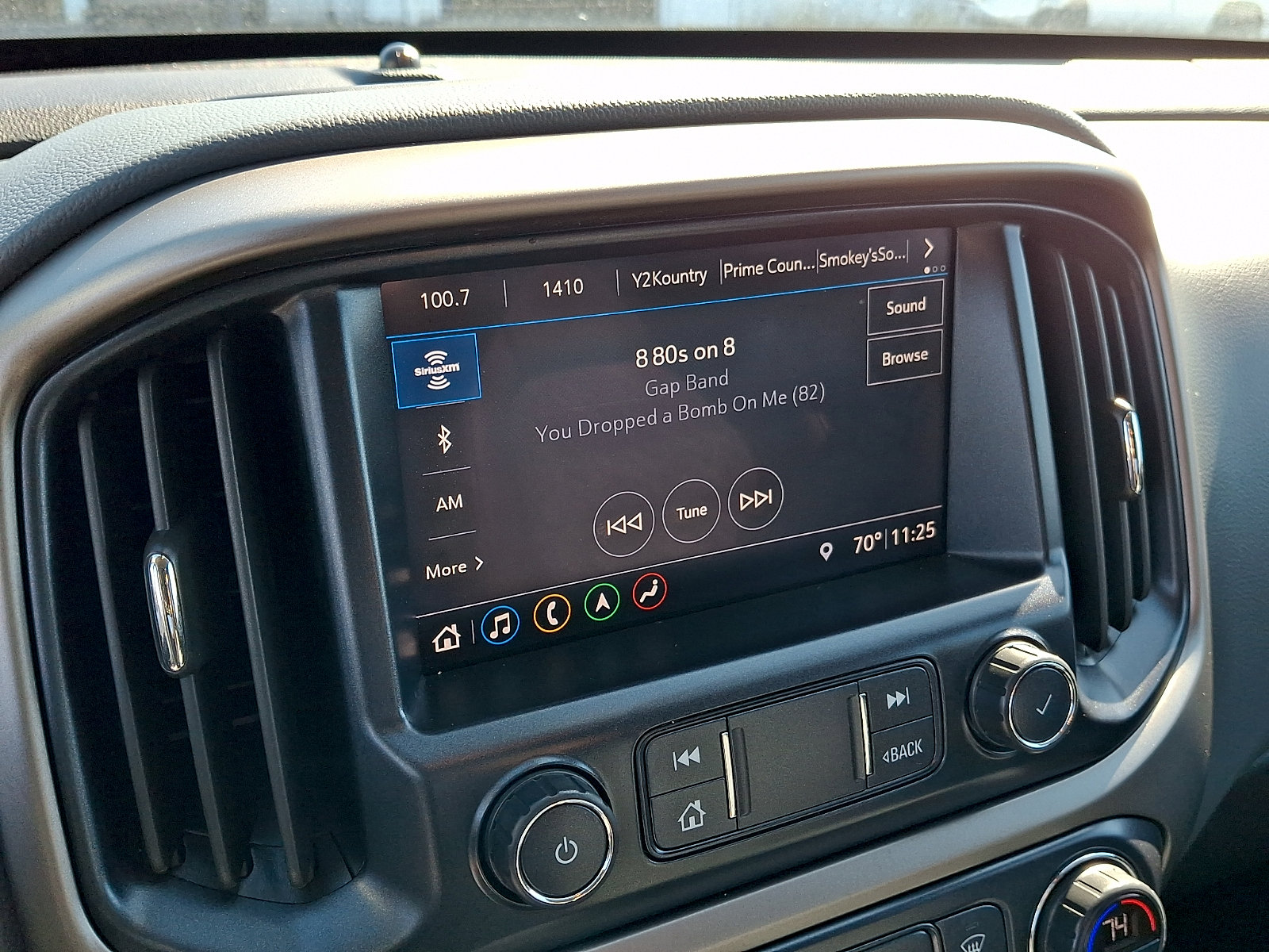 Used 2019 Chevrolet Colorado Z71 AWD/4WD image 17