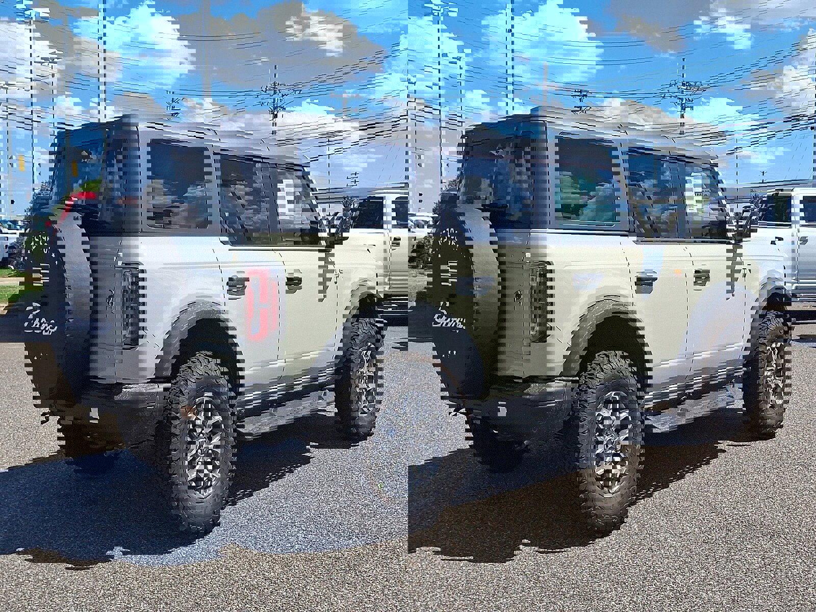 New 2025 Ford Bronco Badlands image 14