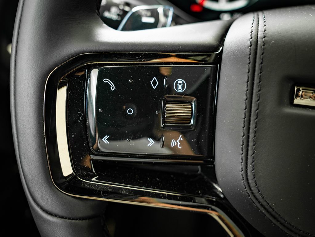 New 2026 Land Rover Range Rover Sport SV image 27