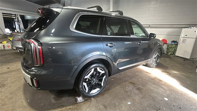 Used 2024 Kia Telluride EX image 5