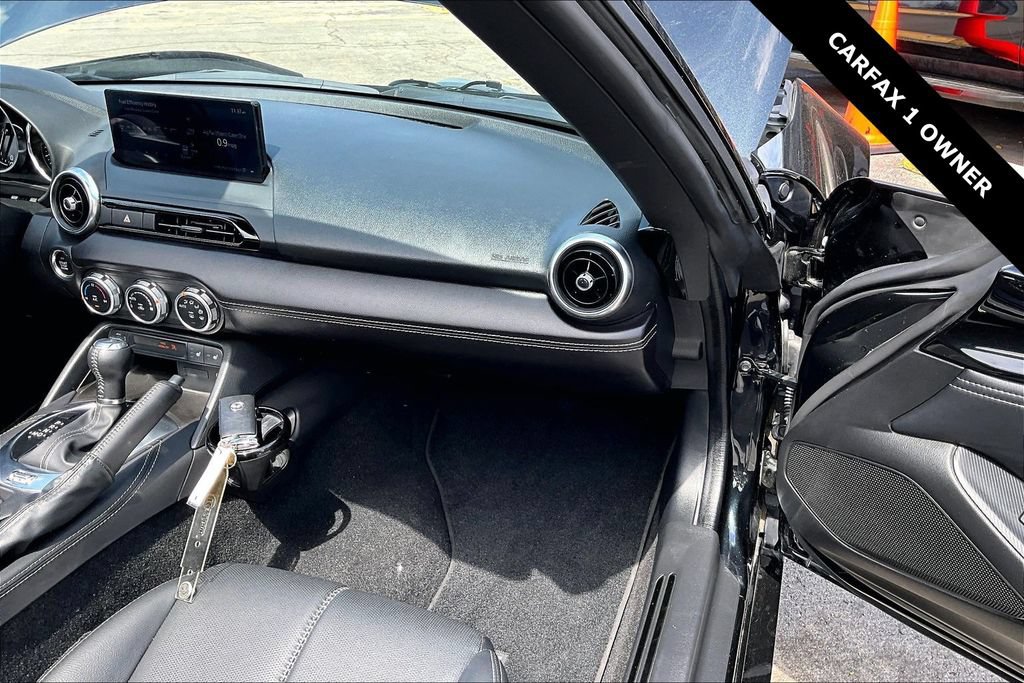 Used 2025 MAZDA MX-5 Miata RF Grand Touring RWD image 23