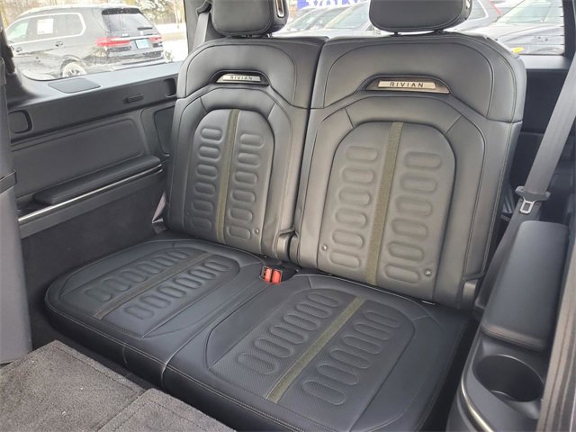 Used 2024 Rivian R1S Adventure image 29