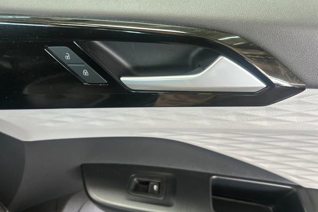 Certified 2022 Volkswagen Taos S w/ IQ Drive S Package image 22