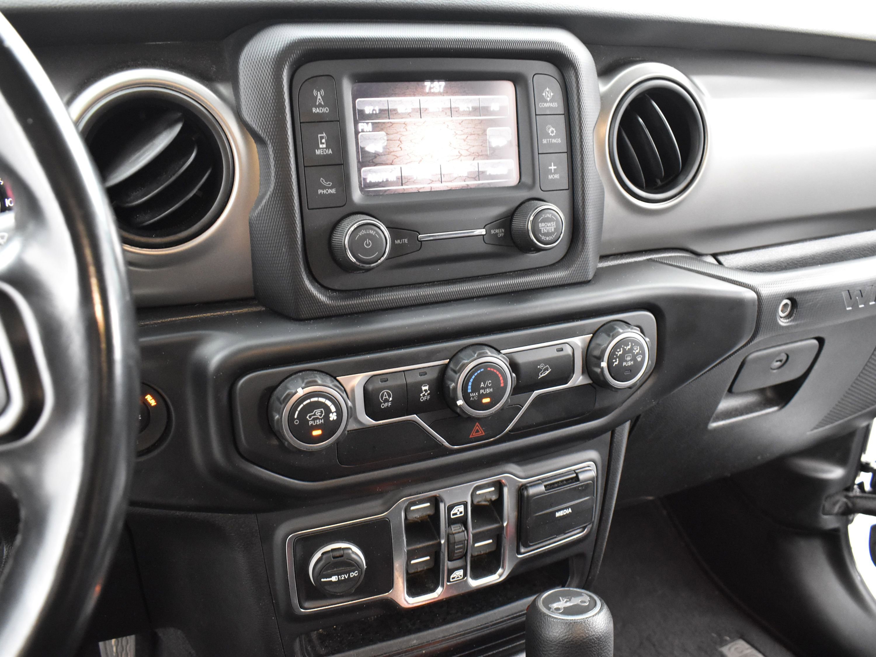 Used 2020 Jeep Wrangler Unlimited Sport S image 18