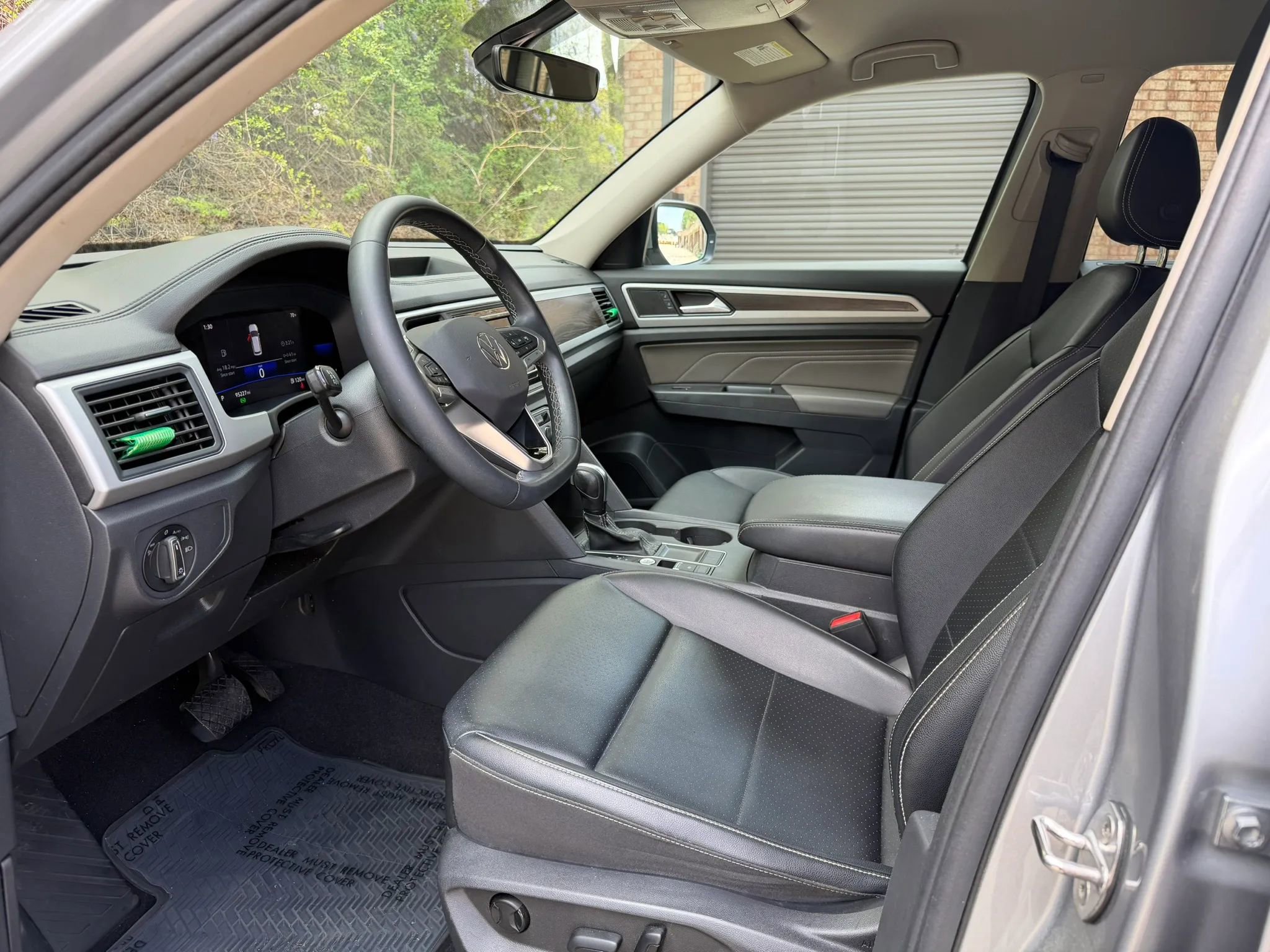 Used 2022 Volkswagen Atlas SE FWD image 14