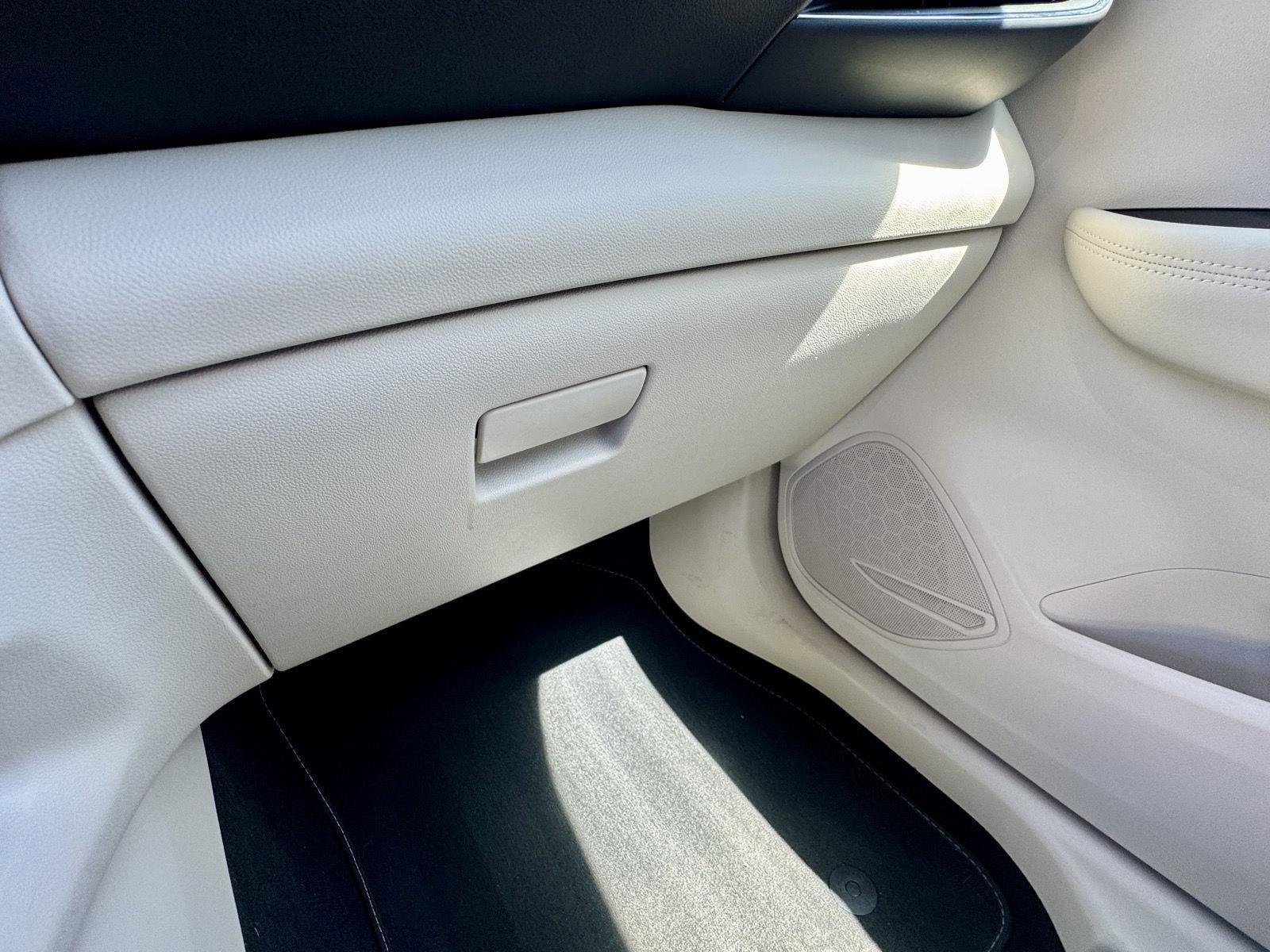 Certified 2023 Buick Envision Preferred AWD/4WD image 31