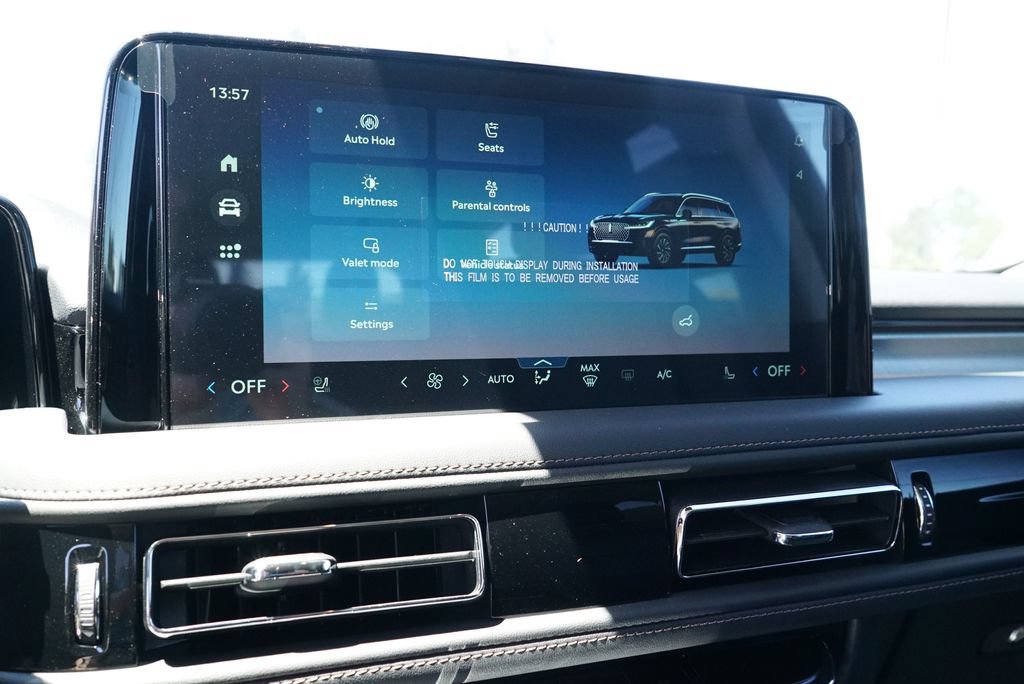 New 2026 Lincoln Aviator AWD image 17