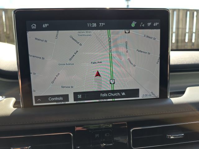 Used 2021 Lincoln Aviator Reserve w/ Equipment Group 202A image 10