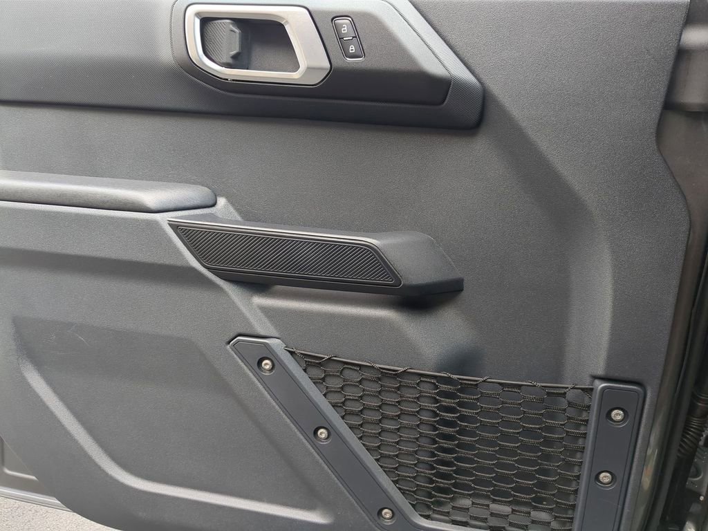 Used 2025 Ford Bronco Big Bend image 11