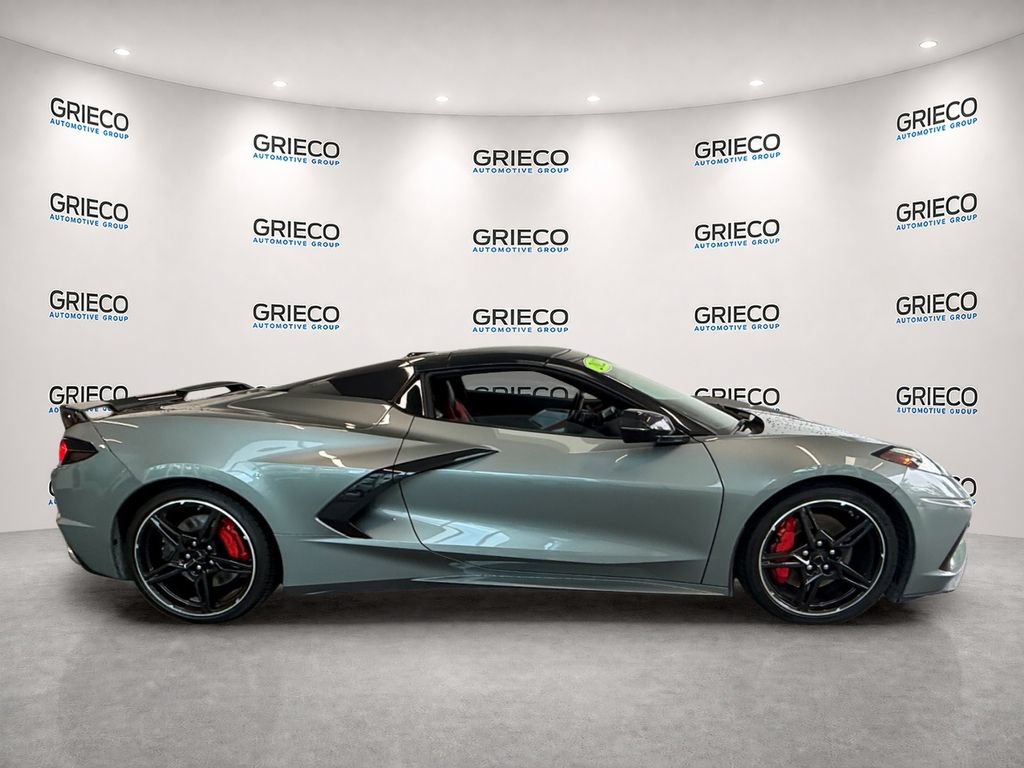 Used 2022 Chevrolet Corvette Stingray Preferred Conv w/ Z51 Performance Package RWD image 8