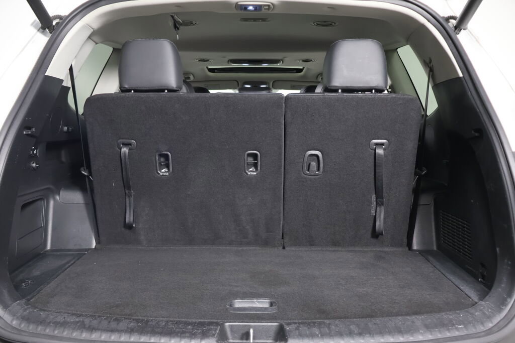 Used 2020 Kia Telluride EX image 16