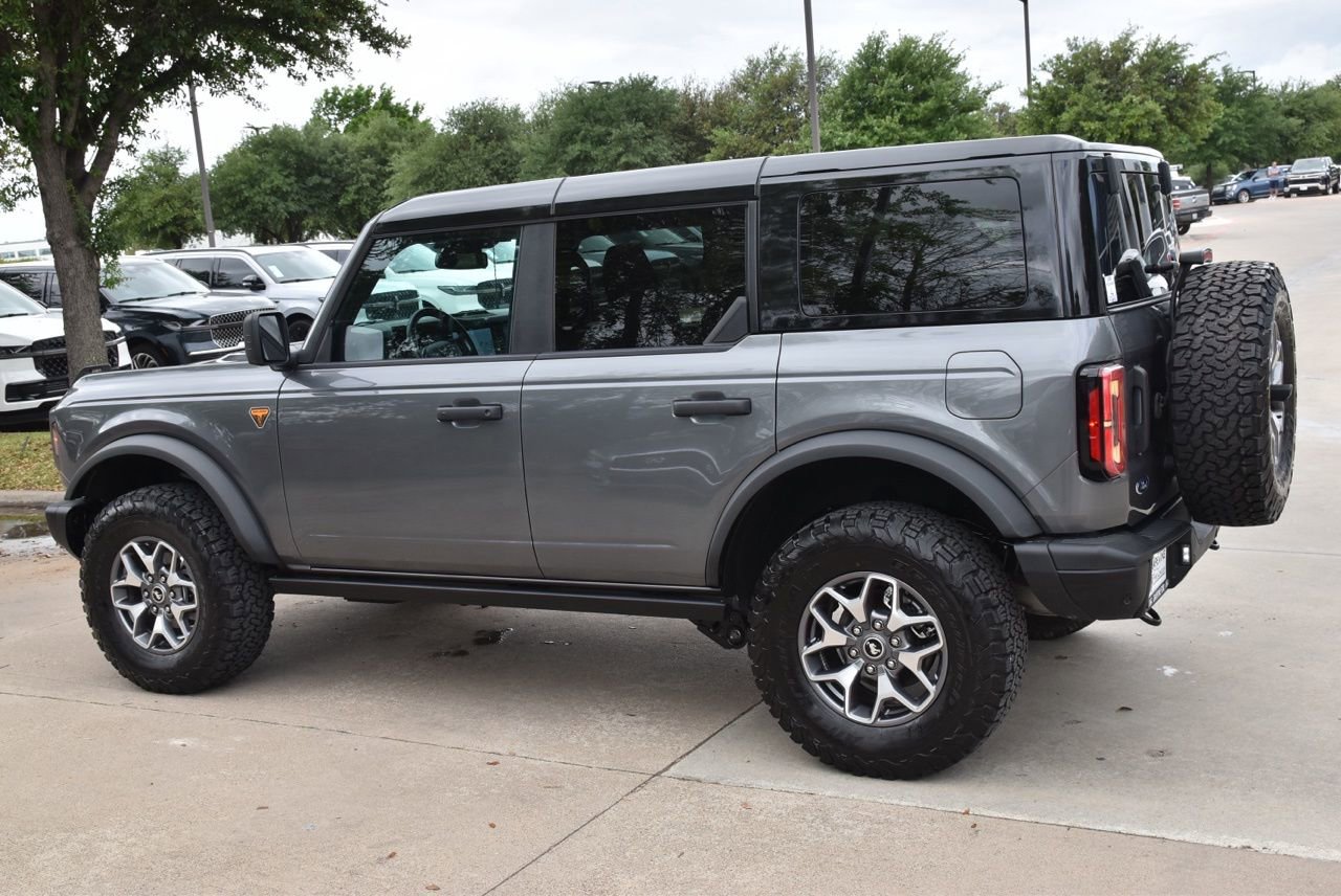 Certified 2025 Ford Bronco Badlands image 11