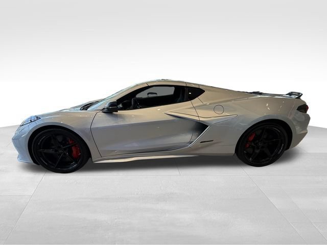 New 2026 Chevrolet Corvette E-Ray AWD/4WD image 2