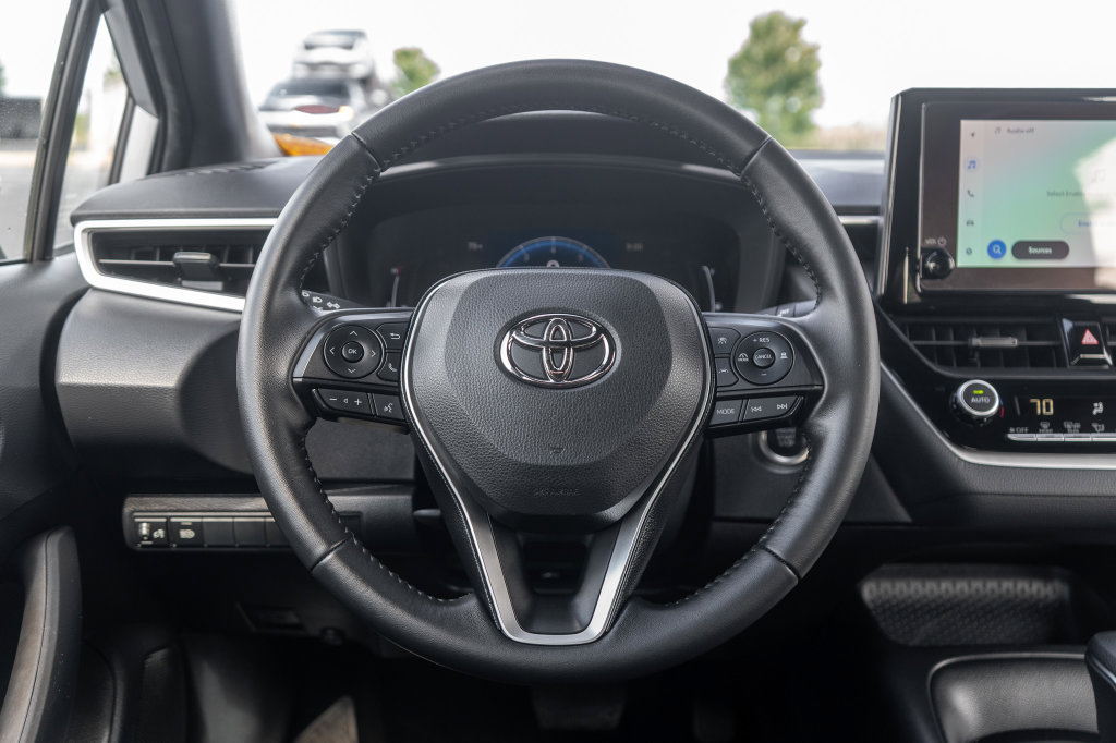 Used 2026 Toyota Corolla SE FWD image 14