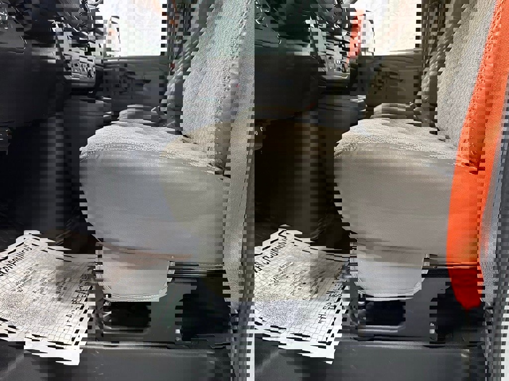 Used 2022 Chevrolet Express 3500 w/ Power Convenience Package image 13