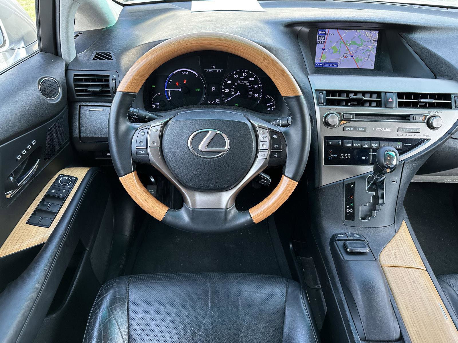 Used 2015 Lexus RX 450h AWD image 12