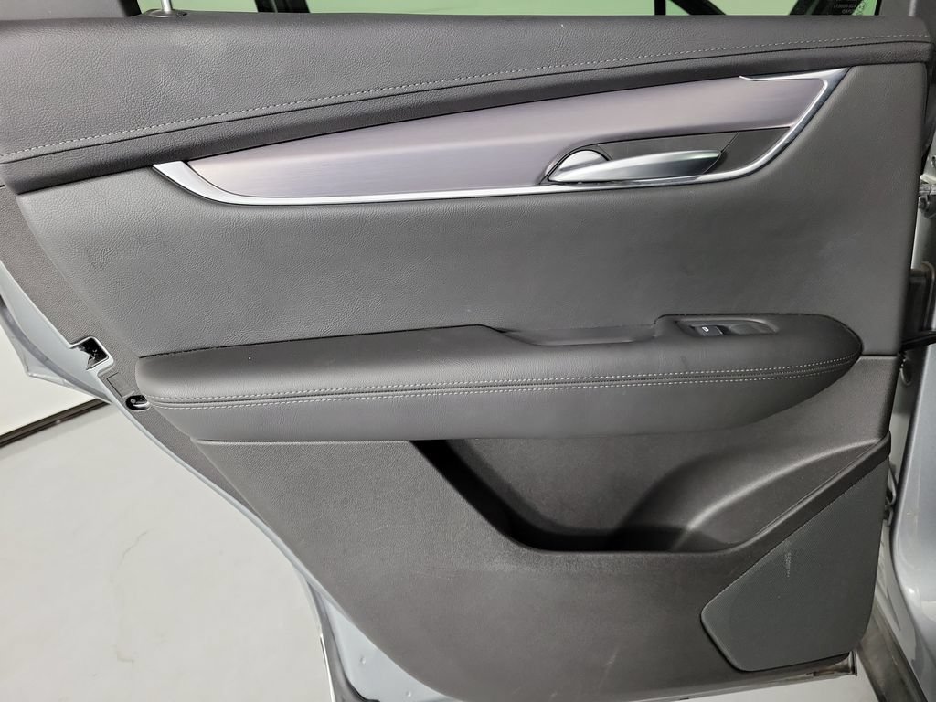 Certified 2023 Cadillac XT5 Luxury FWD image 13
