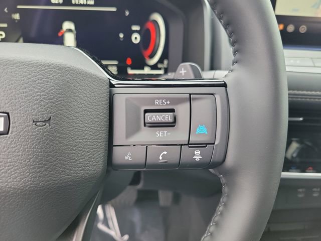 Used 2026 Nissan Rogue Platinum w/ Platinum Premium Package image 12