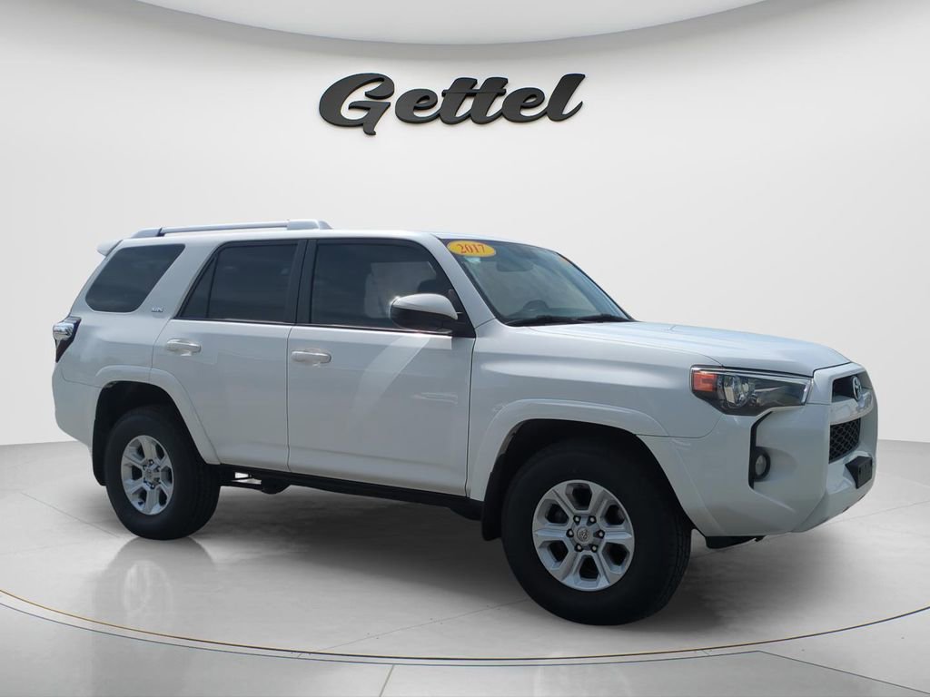 Used 2017 Toyota 4Runner SR5 image 3