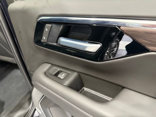 Used 2025 Chevrolet Tahoe Z71 w/ Z71 Off-Road Package AWD/4WD image 30