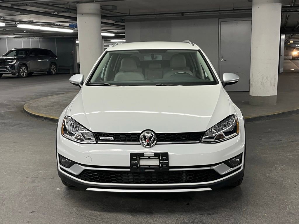 Used 2017 Volkswagen Golf Alltrack S image 28