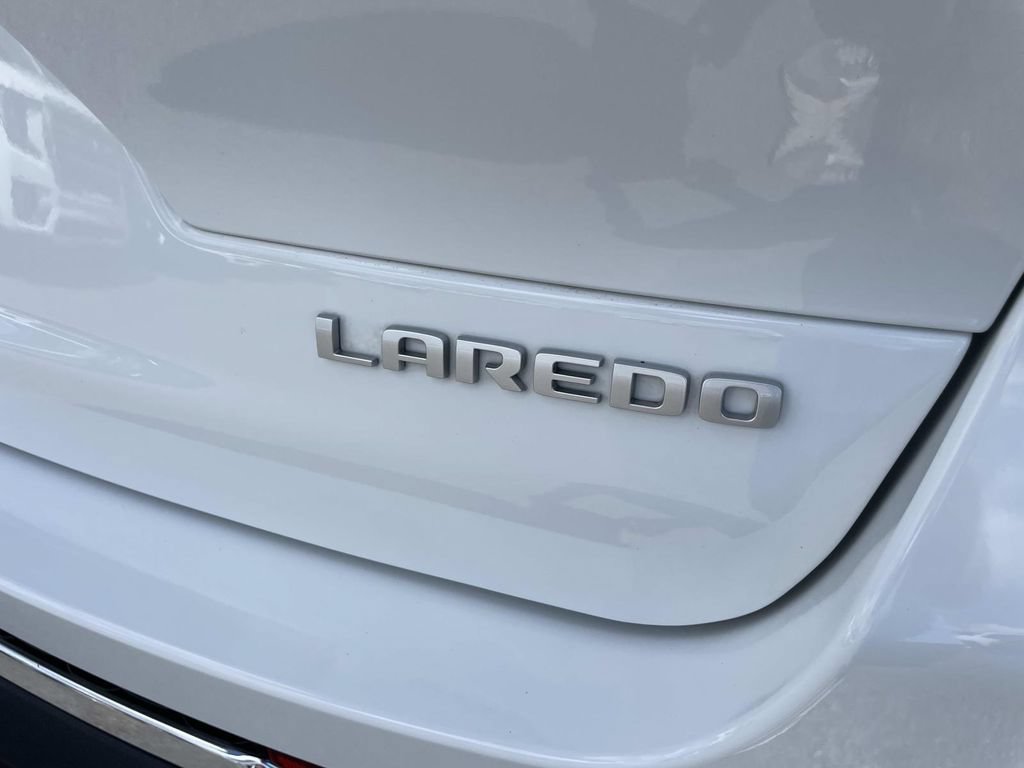Used 2025 Jeep Grand Cherokee L Laredo w/ Luxury Tech Group I AWD/4WD image 35
