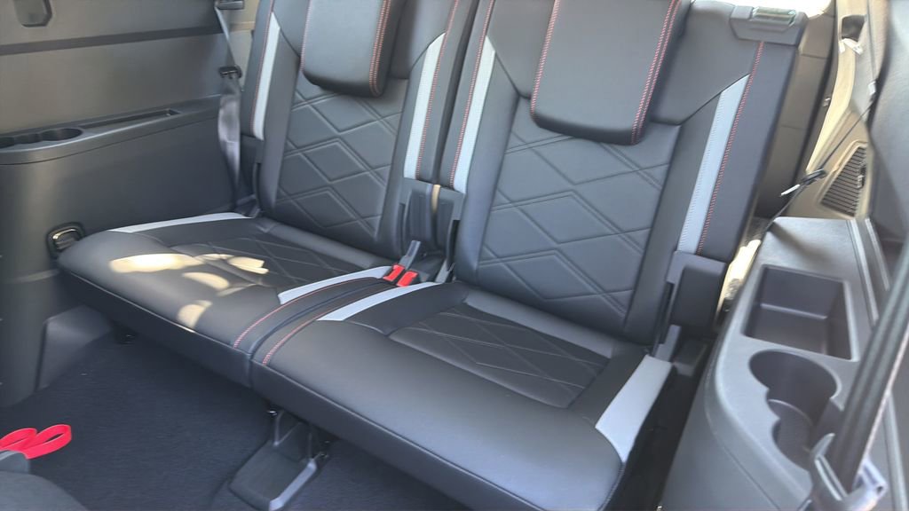 New 2026 Volkswagen Atlas Peak Edition AWD/4WD image 26