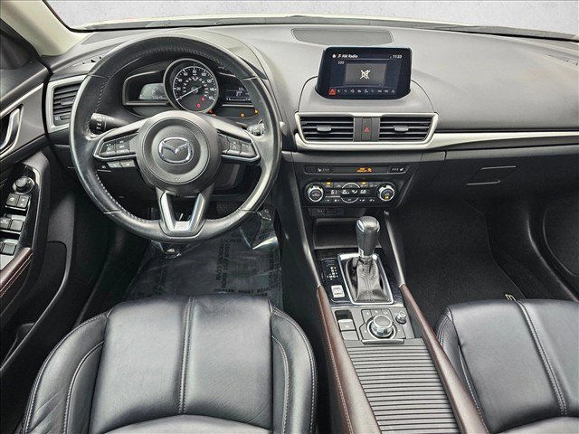 Used 2018 MAZDA MAZDA3 Touring FWD image 20