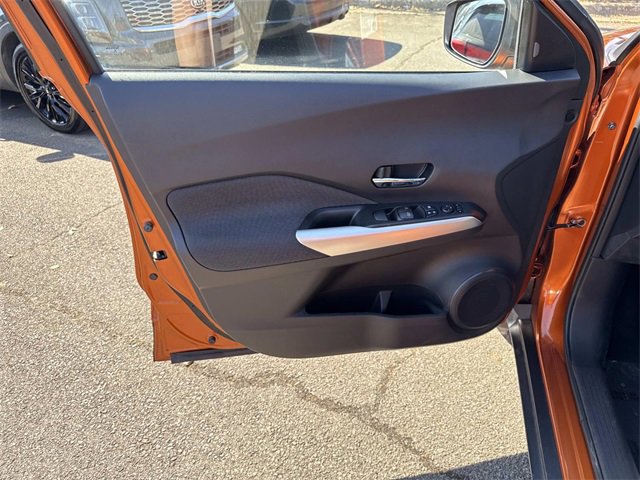 Used 2020 Nissan Kicks SV image 13