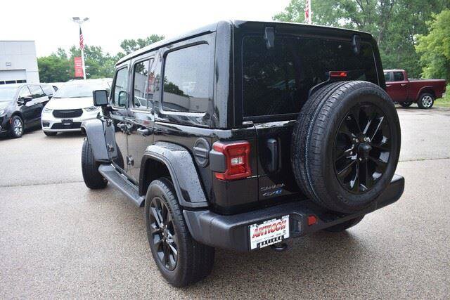 Used 2025 Jeep Wrangler Sahara 4xe AWD/4WD image 5