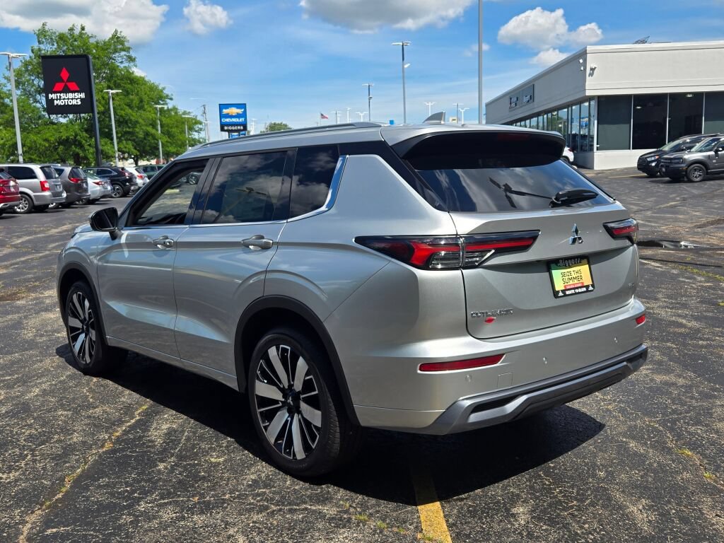 New 2026 Mitsubishi Outlander SEL AWD/4WD image 14