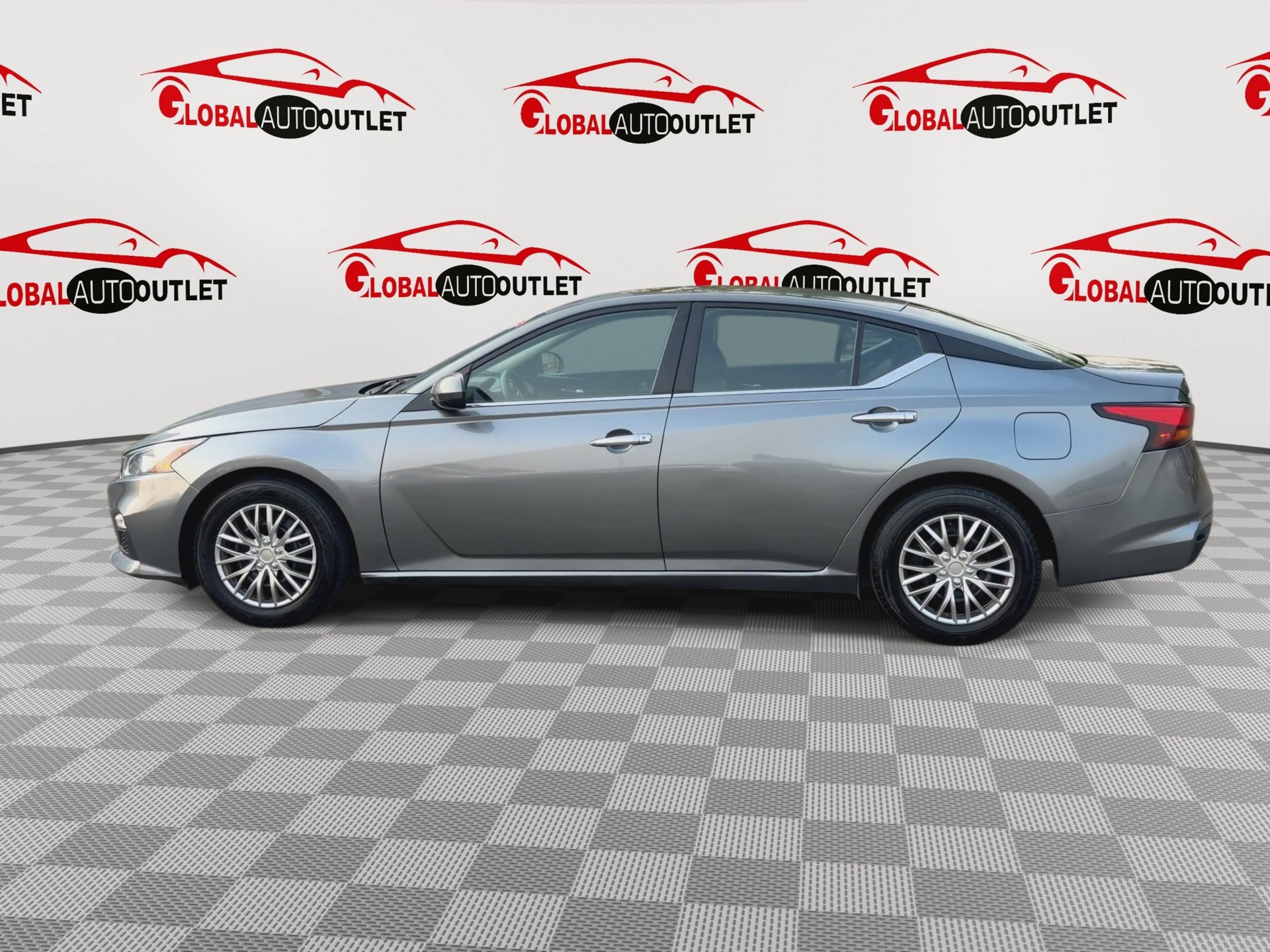 Used 2022 Nissan Altima 2.5 S FWD image 5