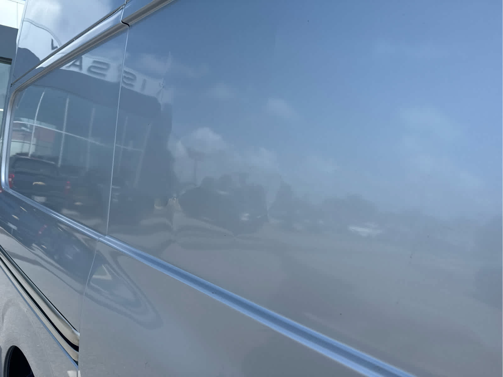 Used 2020 Nissan NV 2500 S RWD image 9