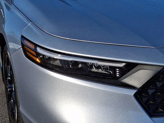 Used 2025 Honda Accord SE image 9
