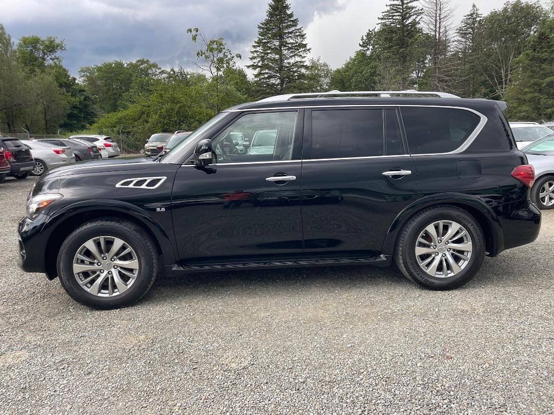 Used 2017 INFINITI QX80 4WD w/ Driver Assistance Package image 8