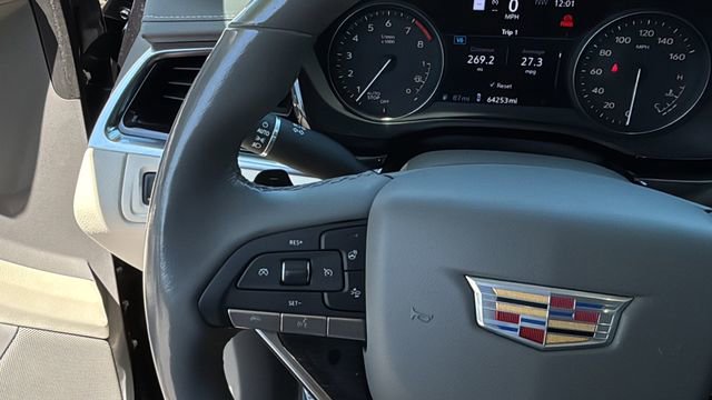 Used 2021 Cadillac XT6 Premium Luxury w/ LPO, Radiant Package FWD image 22
