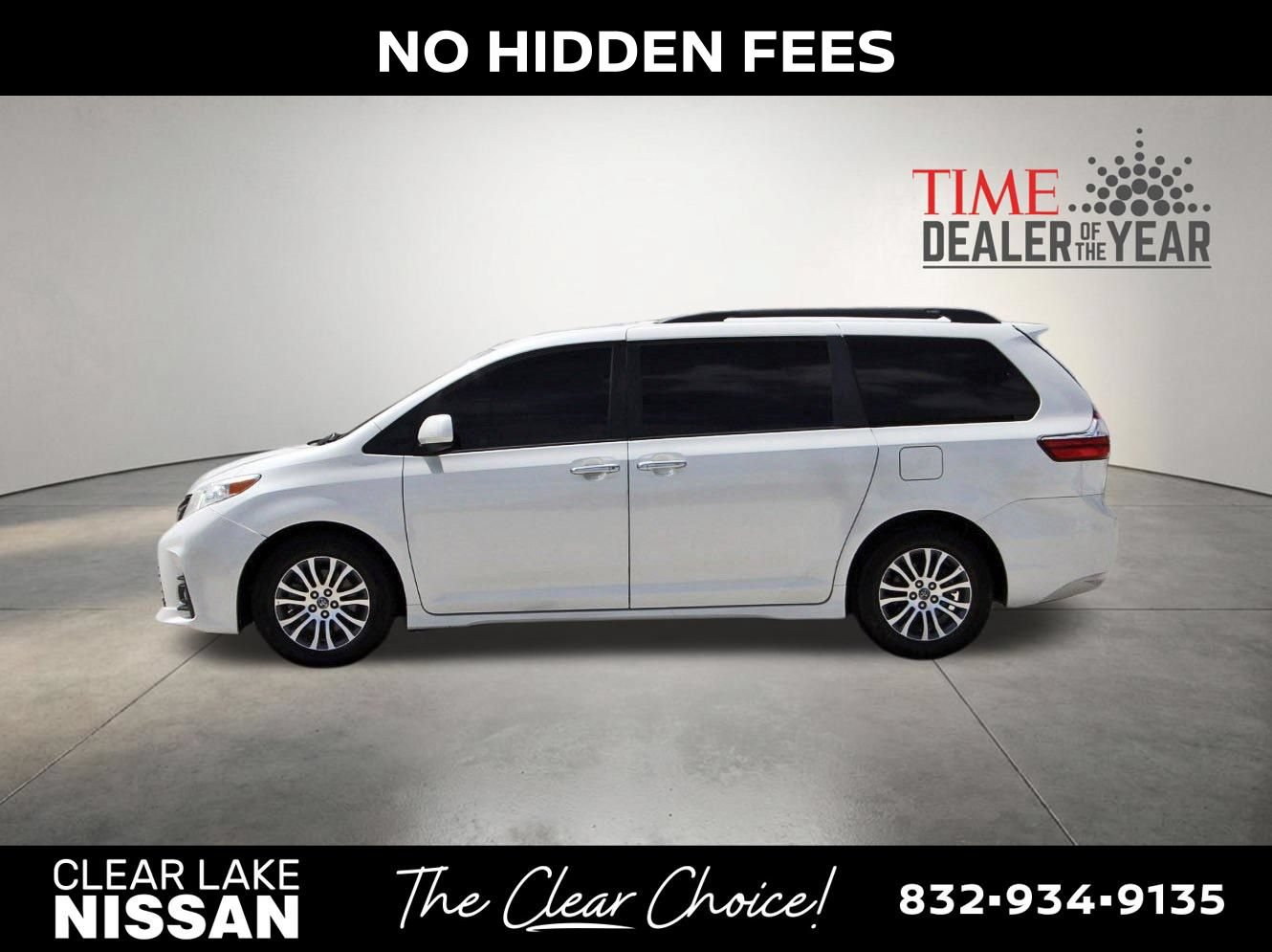 Used 2019 Toyota Sienna XLE w/ XLE Navigation Package FWD image 4