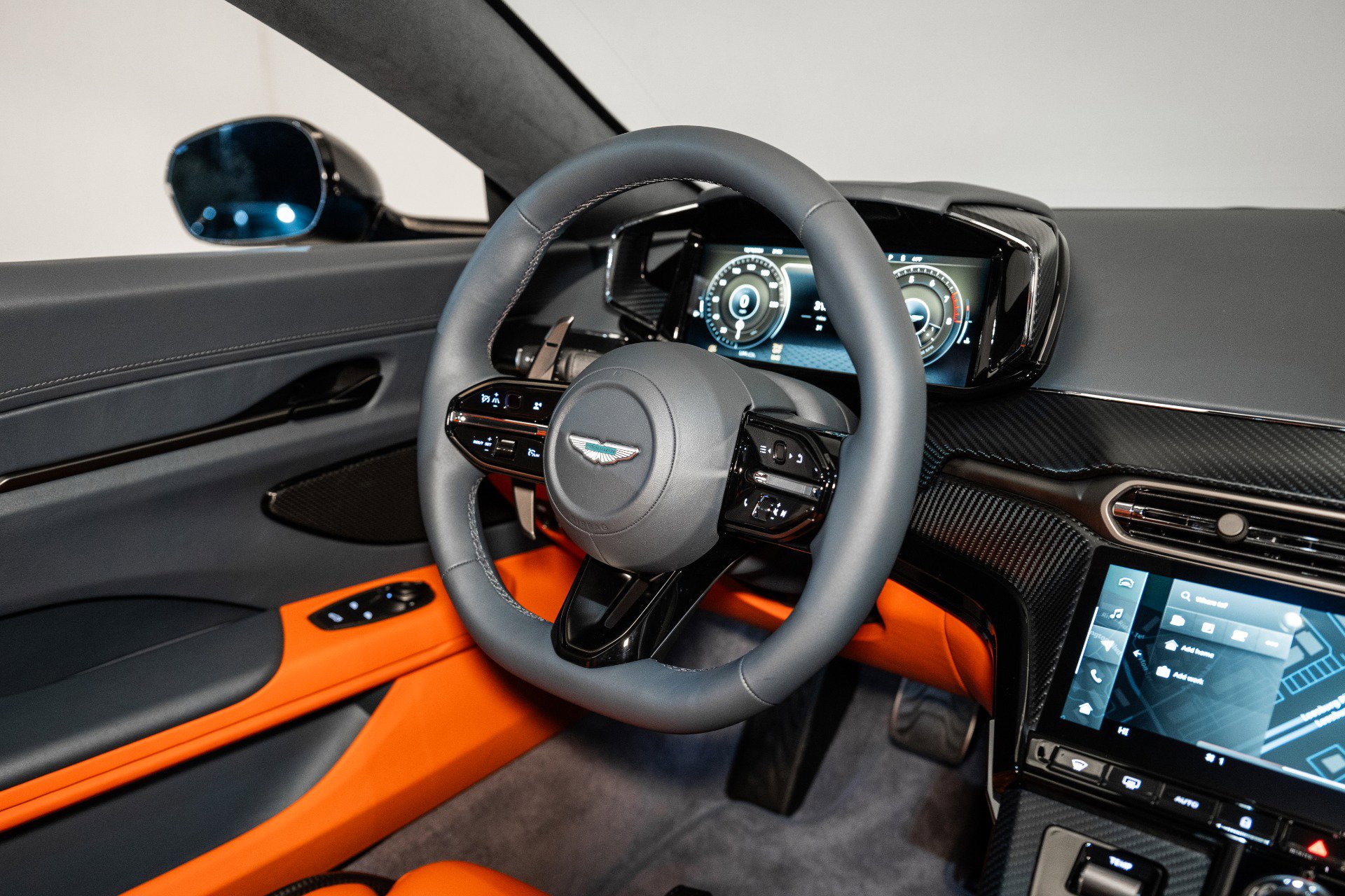 Used 2025 Aston Martin V8 Vantage Coupe image 20