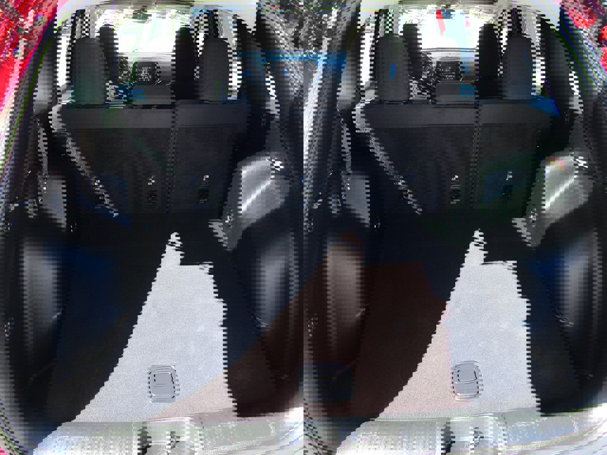 Used 2019 Jeep Cherokee Latitude w/ Cold Weather Group image 15