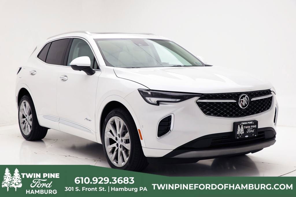 Used 2023 Buick Envision Avenir image 1