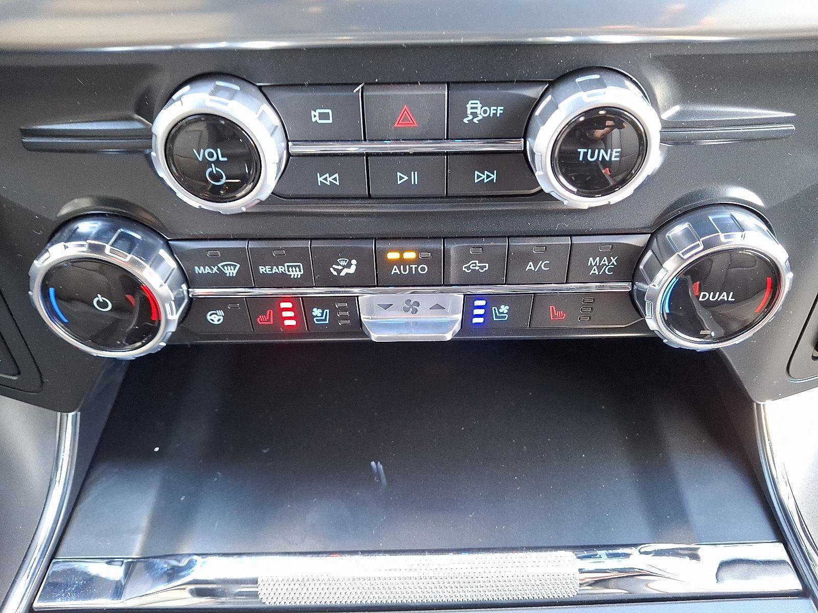 New 2025 Ford F150 Lariat w/ Equipment Group 501A Mid AWD/4WD image 12