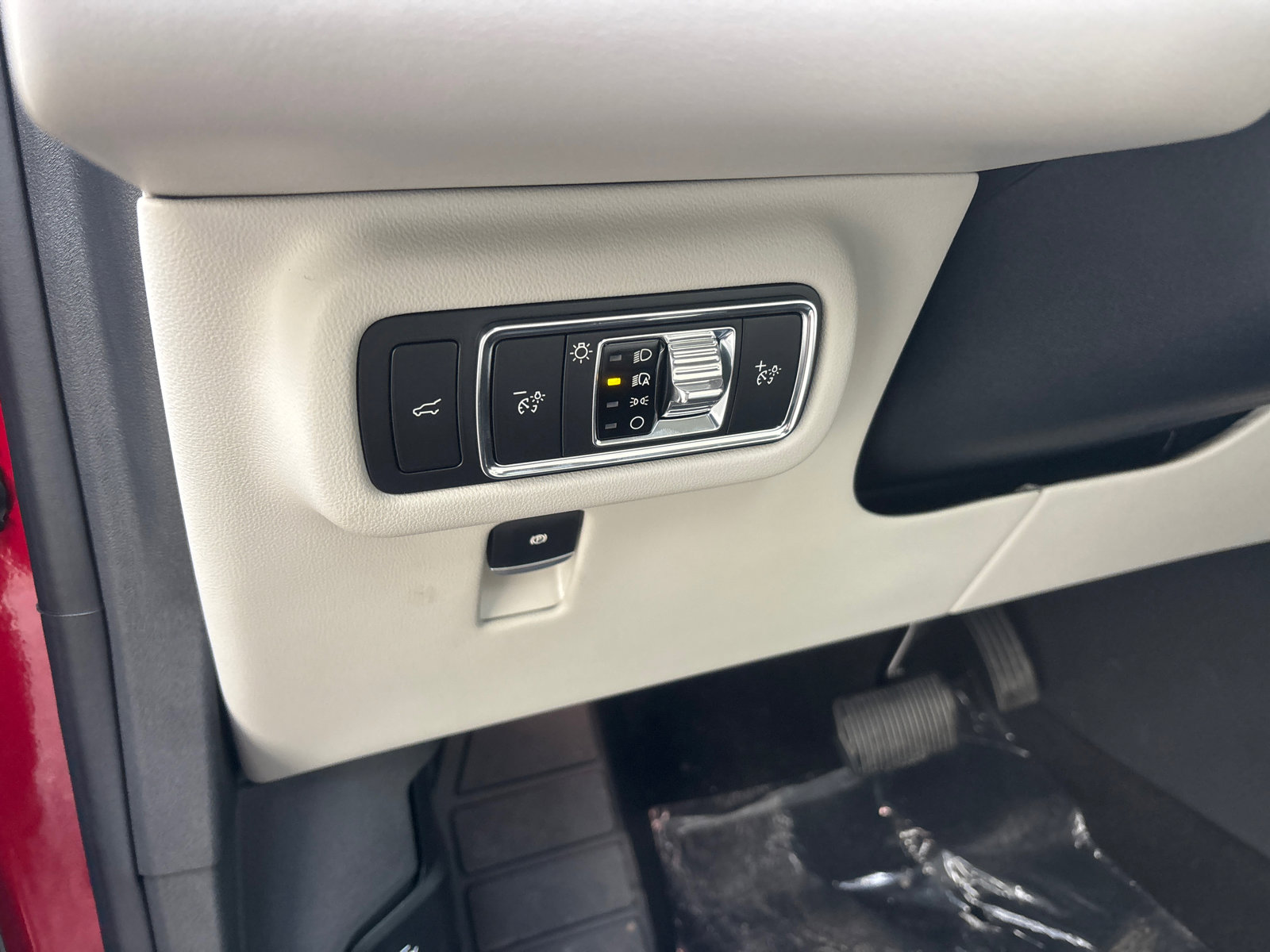 New 2026 Lincoln Nautilus Premier image 14