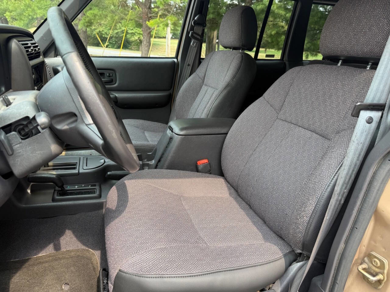 Used 1999 Jeep Cherokee Classic image 53