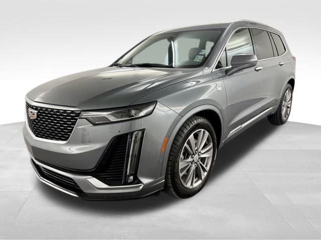 Used 2022 Cadillac XT6 Premium Luxury w/ Technology Package image 4