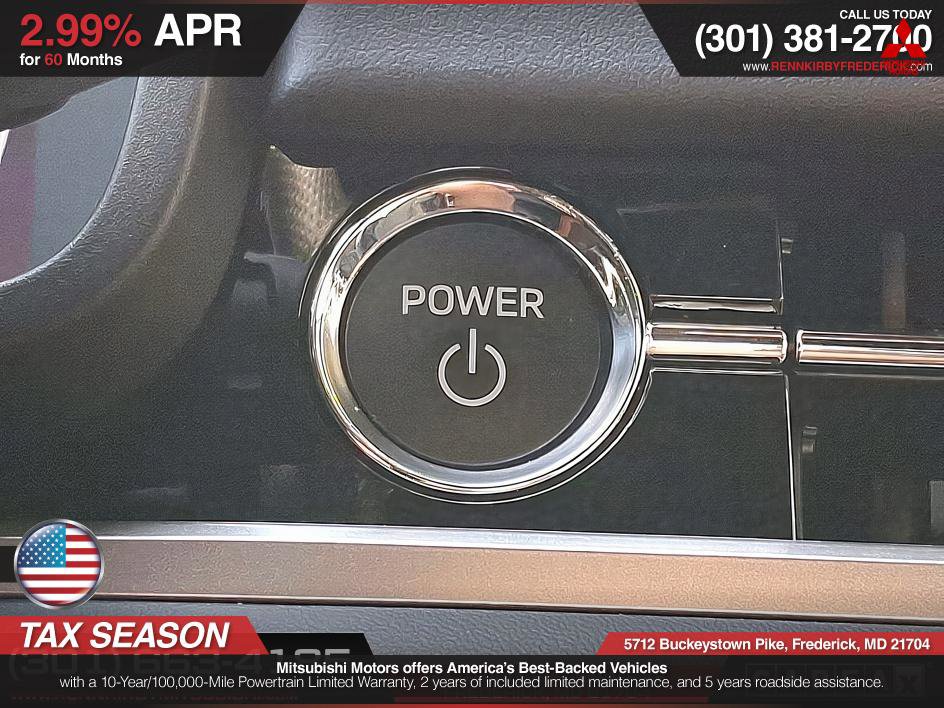 Used 2025 Mitsubishi Outlander SEL Black Edition image 17