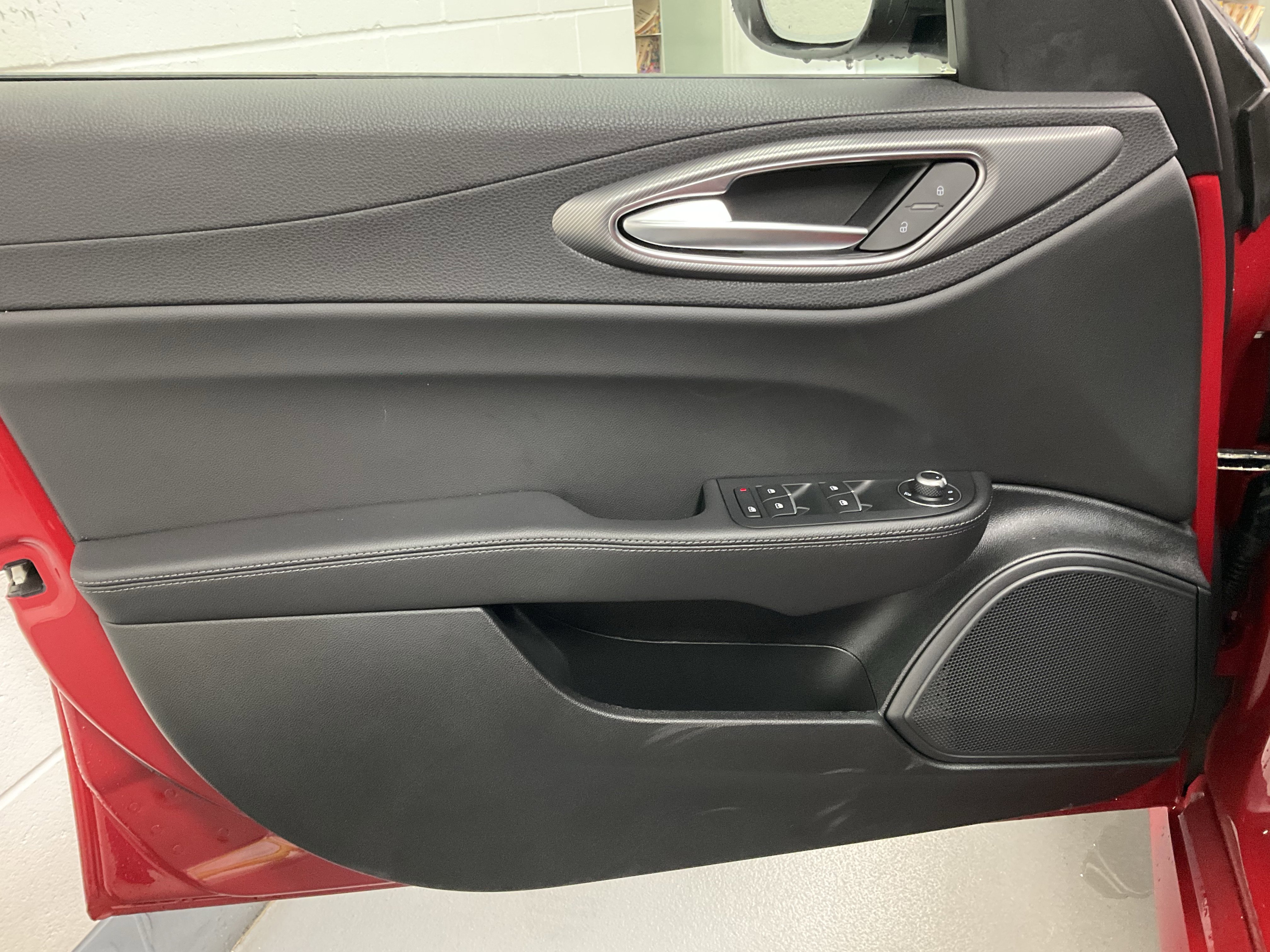 New 2025 Alfa Romeo Giulia AWD w/ Driving Assist Package image 16