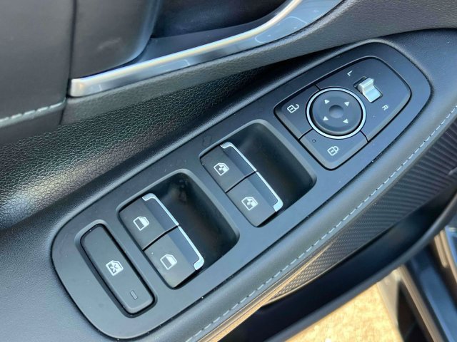 Used 2020 Hyundai Sonata Limited w/ Cargo Package FWD image 17