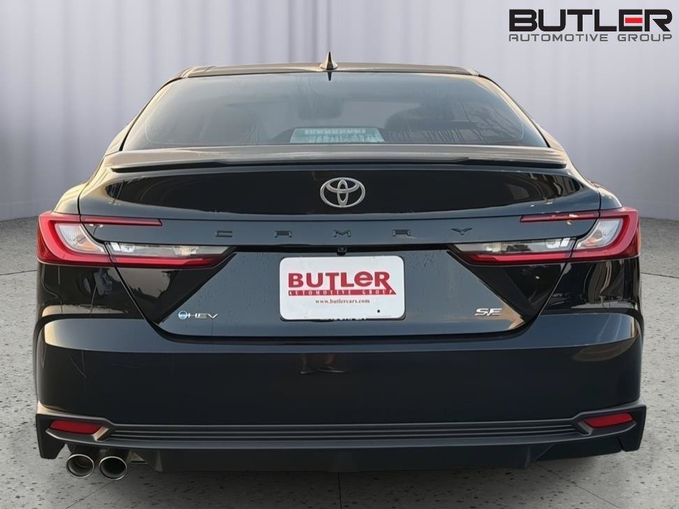 New 2026 Toyota Camry SE w/ Multimedia Upgrade Package FWD image 5